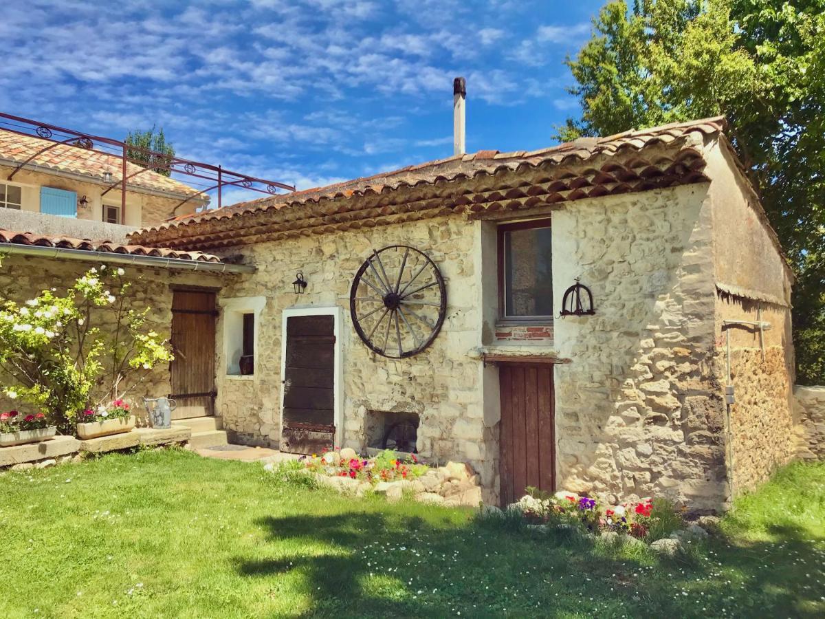 Domaine De La Brave Acomodação com café da manhã Pernes-les-Fontaines Exterior foto